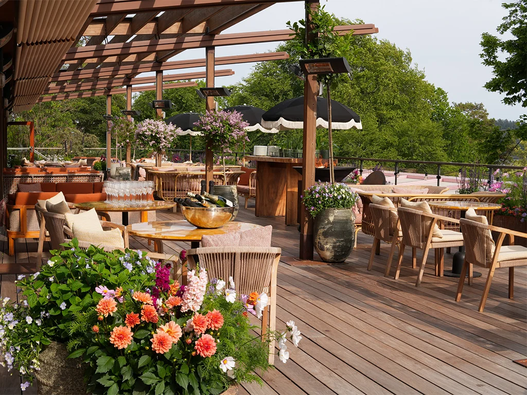 Lunch på Palmers-terrass på Ellery Beach House i Stockholm